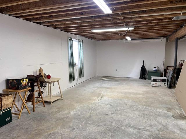 801 Derek Lane, Viroqua, WI 54665