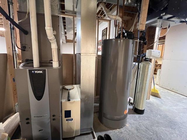 801 Derek Lane, Viroqua, WI 54665