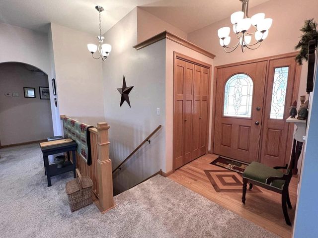 801 Derek Lane, Viroqua, WI 54665