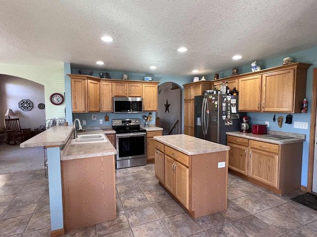 801 Derek Lane, Viroqua, WI 54665