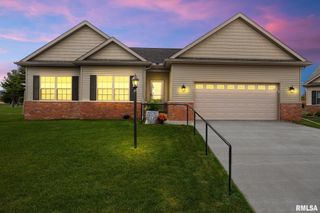 10900 N WOODALE Drive, Dunlap, IL 61525