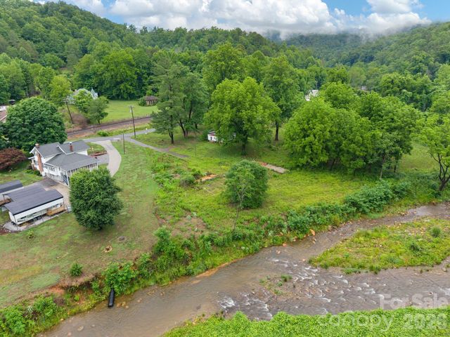 450 Orchard Street, Old Fort, NC 28762