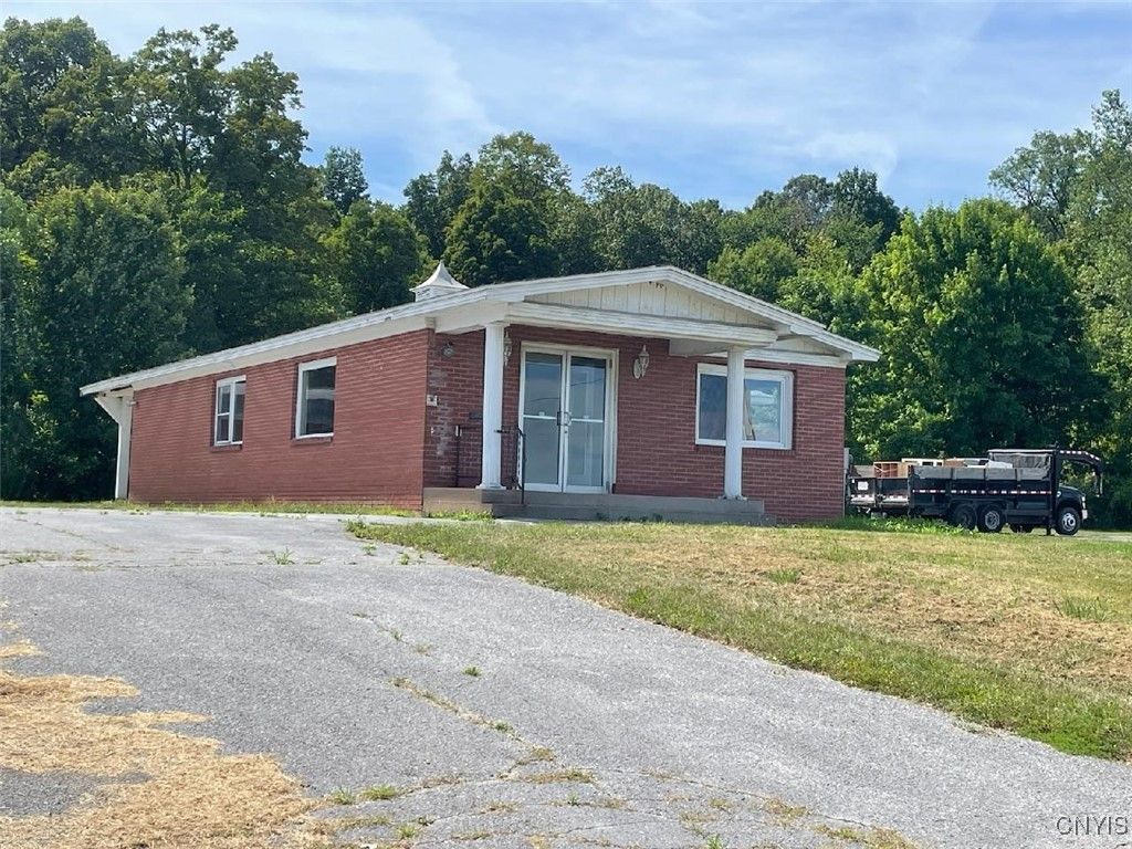 7049 State Route 12 Road, Martinsburg, NY 13367