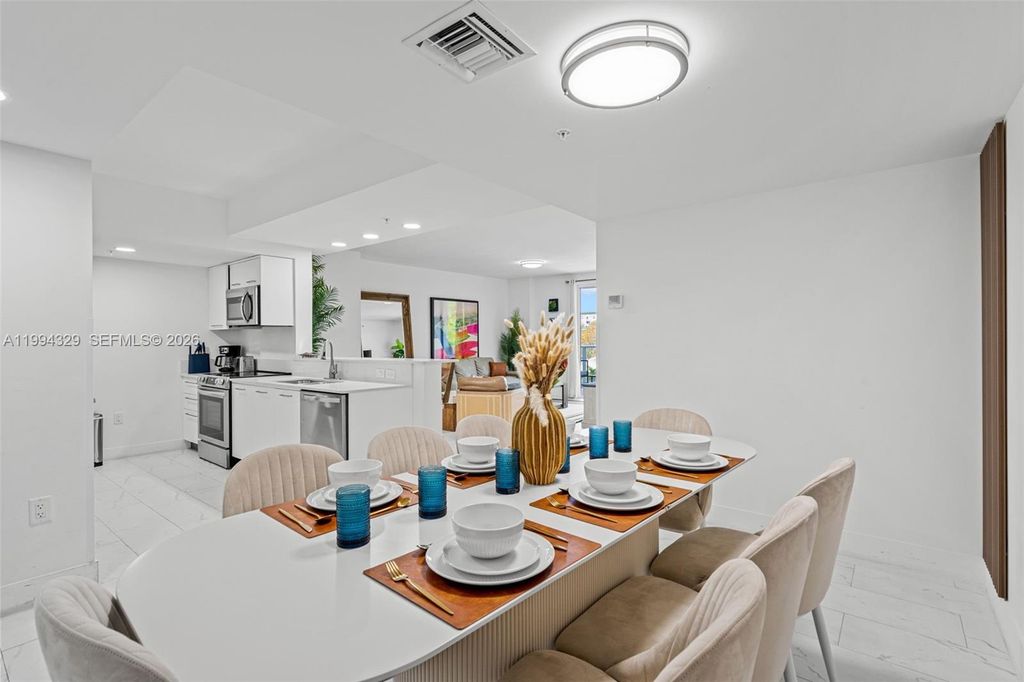 1850 Monroe Street 310, Hollywood, FL 33020