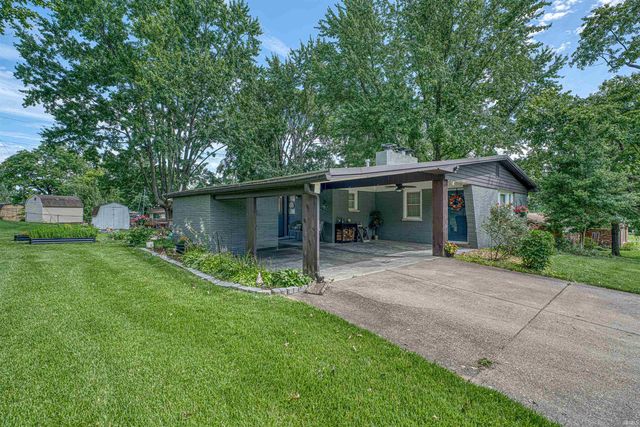 7717 Meadowview Drive, Evansville, IN 47710
