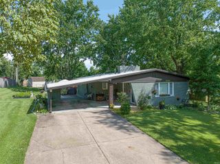 7717 Meadowview Drive, Evansville, IN 47710
