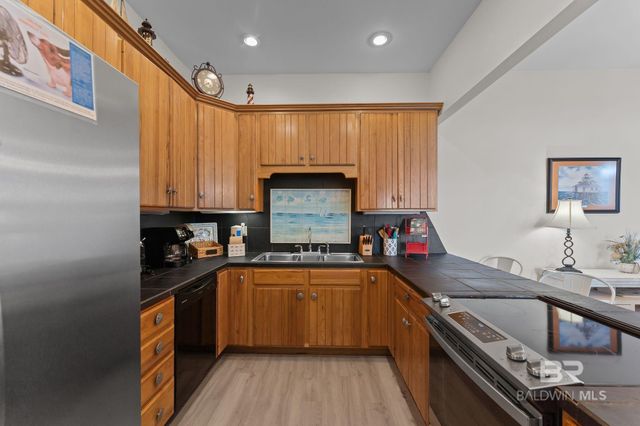 8888 Dolphin Lane, Gulf Shores, AL 36542