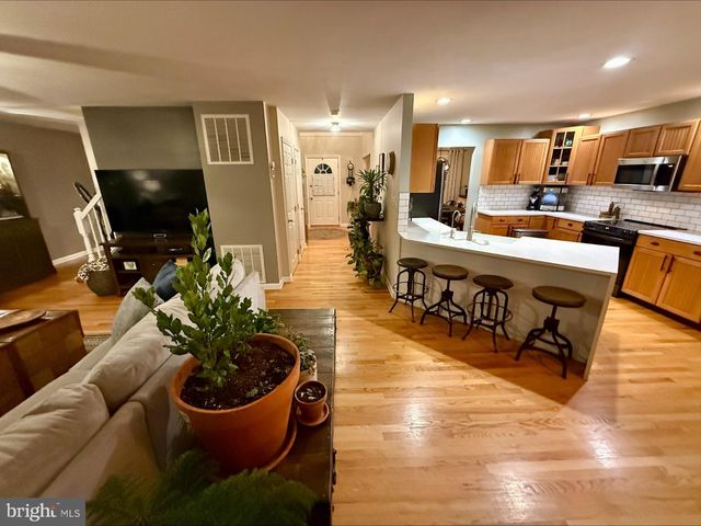 66 MASON LN, Martinsburg, WV 25404