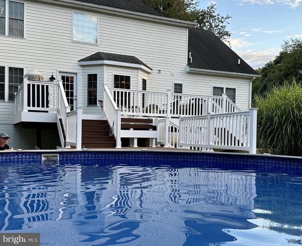 66 MASON LN, Martinsburg, WV 25404