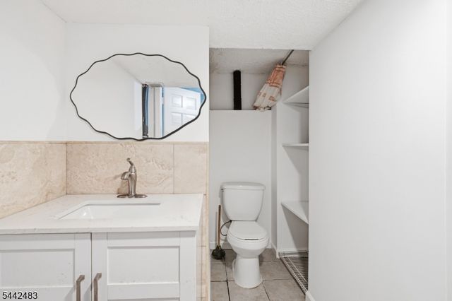 829 Allen St 4, Elizabeth City, NJ 07202