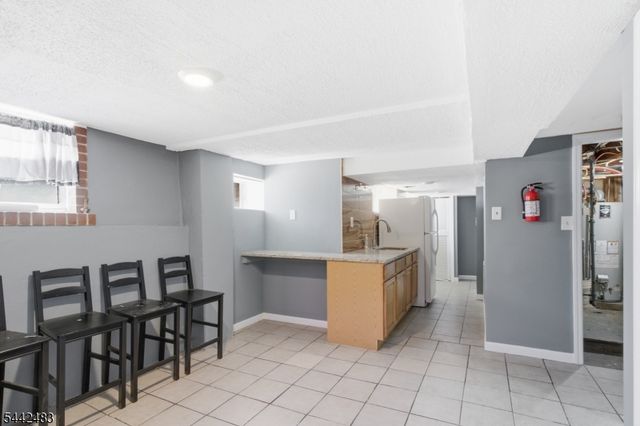 829 Allen St 4, Elizabeth City, NJ 07202