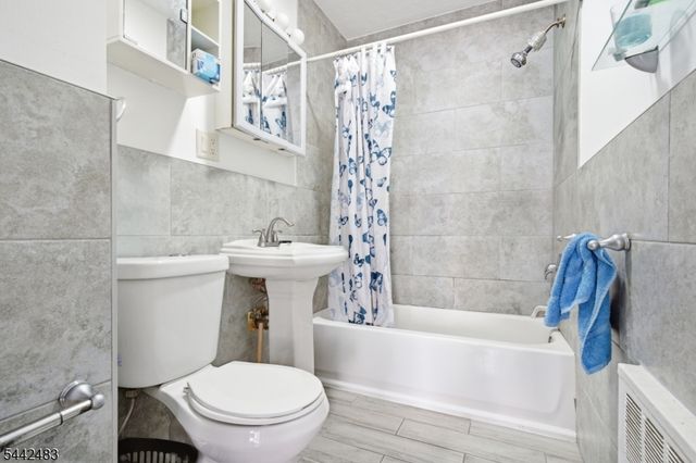 829 Allen St 4, Elizabeth City, NJ 07202
