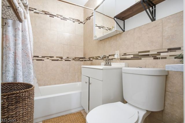 829 Allen St 4, Elizabeth City, NJ 07202