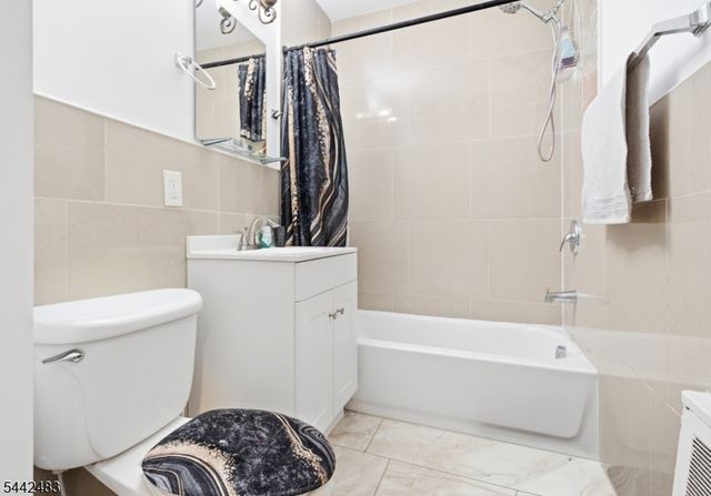 829 Allen St 4, Elizabeth City, NJ 07202