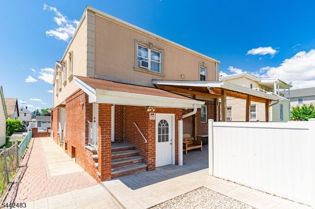 829 Allen St 4, Elizabeth City, NJ 07202