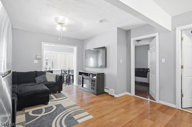 829 Allen St 4, Elizabeth City, NJ 07202