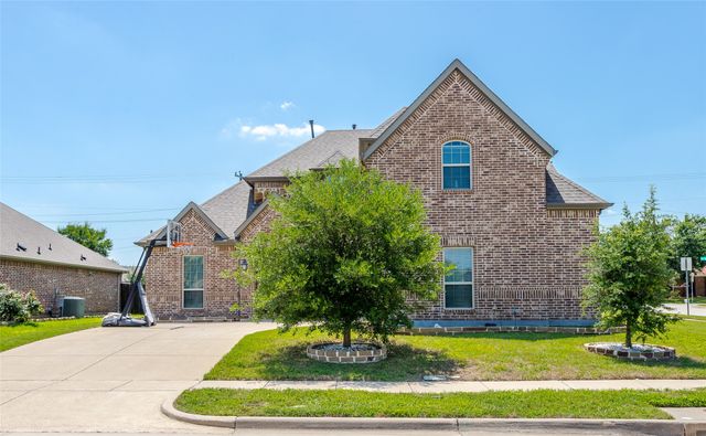 5301 Hidden Creek Road, Garland, TX 75043