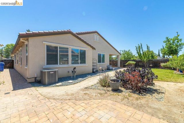 983 Dainty Ave, Brentwood, CA 94513