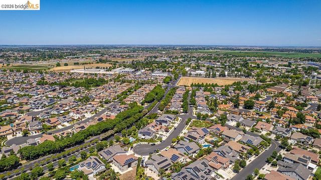 983 Dainty Ave, Brentwood, CA 94513
