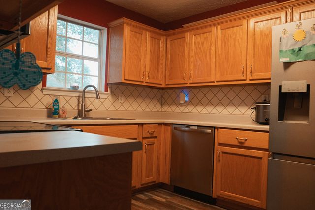 1145 Larkspur Drive, Locust Grove, GA 30248