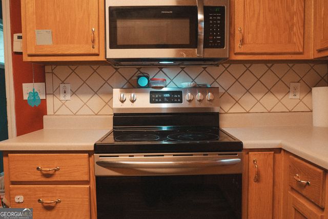 1145 Larkspur Drive, Locust Grove, GA 30248