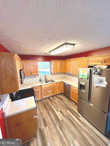 1145 Larkspur Drive, Locust Grove, GA 30248