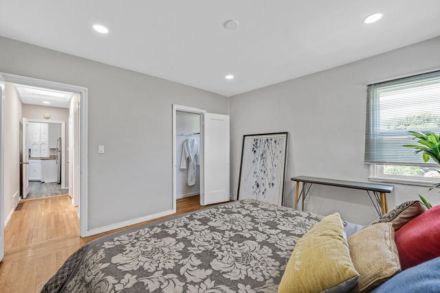 5707 Carberry Ave, Oakland, CA 94609