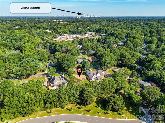 911 Lansdowne Road, Charlotte, NC 28270
