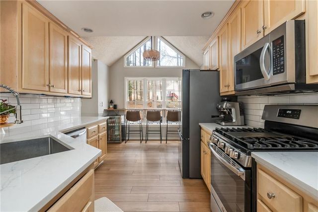 414 Etowah Valley Way, Woodstock, GA 30189