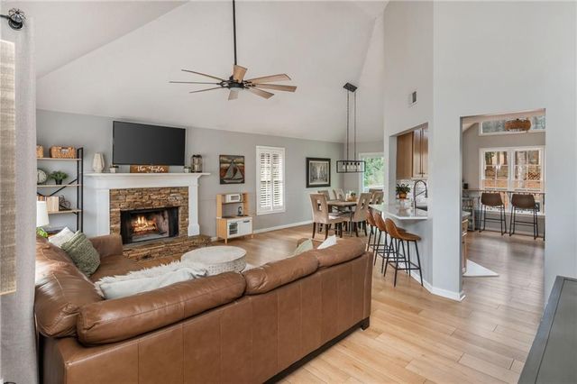 414 Etowah Valley Way, Woodstock, GA 30189