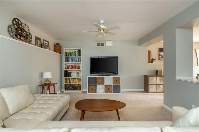 414 Etowah Valley Way, Woodstock, GA 30189