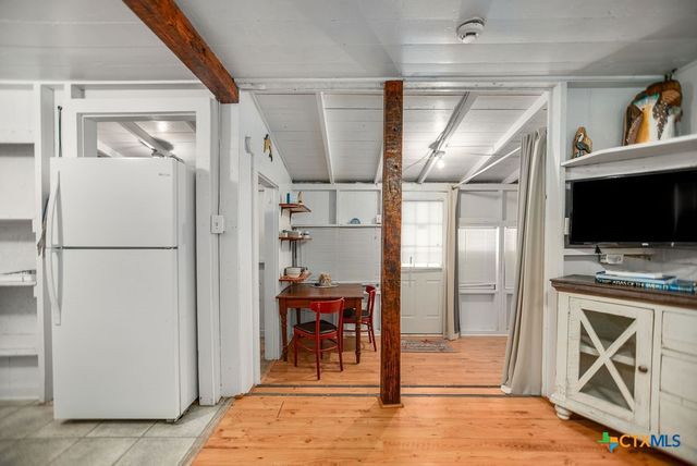 190 La Lucia Street, Port Lavaca, TX 77979