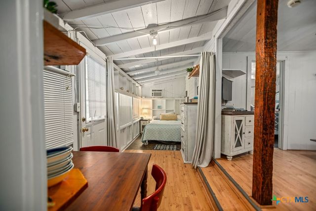 190 La Lucia Street, Port Lavaca, TX 77979