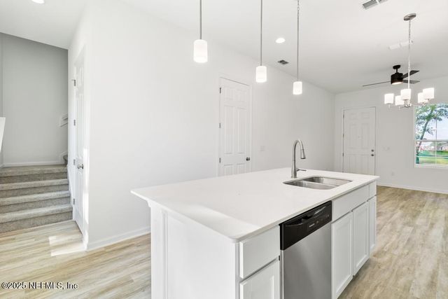 171 COUGAR Road, Jacksonville, FL 32220