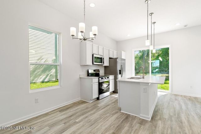 171 COUGAR Road, Jacksonville, FL 32220