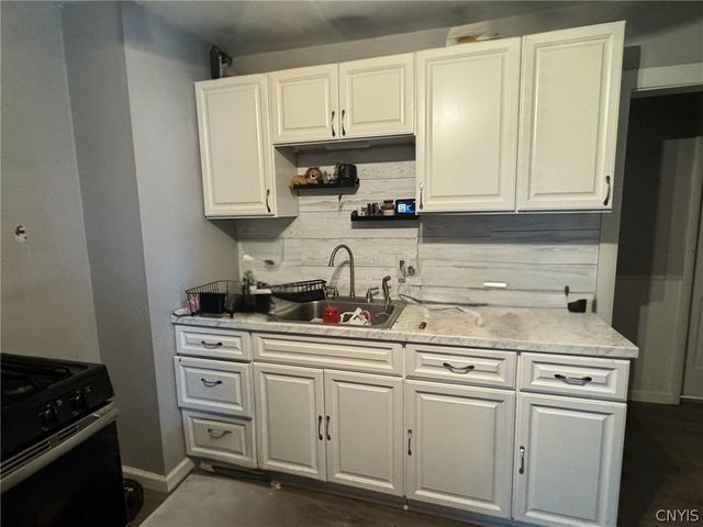 1127 Jefferson Avenue, Utica, NY 13501