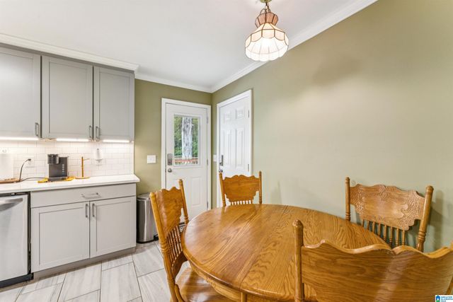 8364 KENT AVENUE, Leeds, AL 35094
