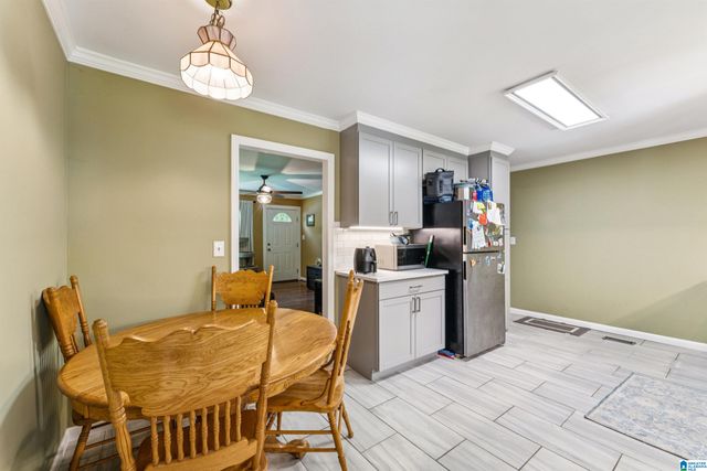 8364 KENT AVENUE, Leeds, AL 35094