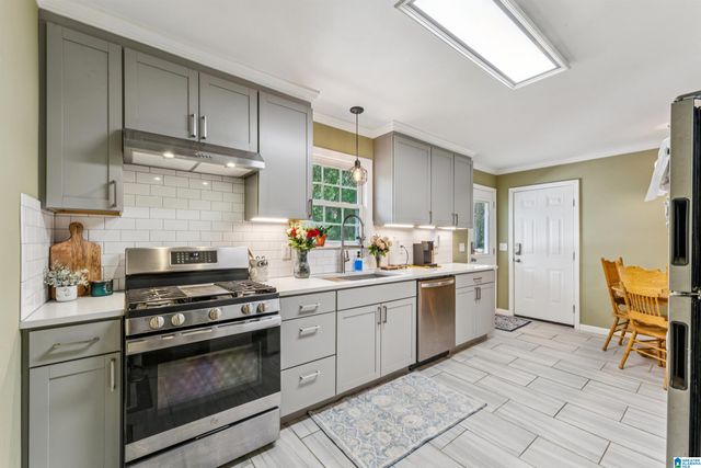 8364 KENT AVENUE, Leeds, AL 35094