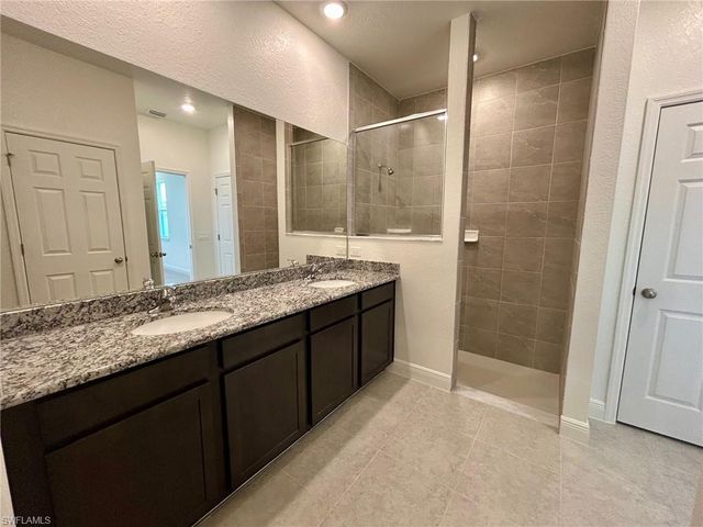 2121 NW 27th ST, Cape Coral, FL 33993