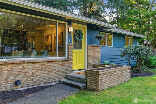 6123 NE 185th Street, Kenmore, WA 98028