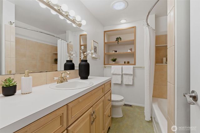 6123 NE 185th Street, Kenmore, WA 98028