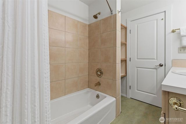 6123 NE 185th Street, Kenmore, WA 98028