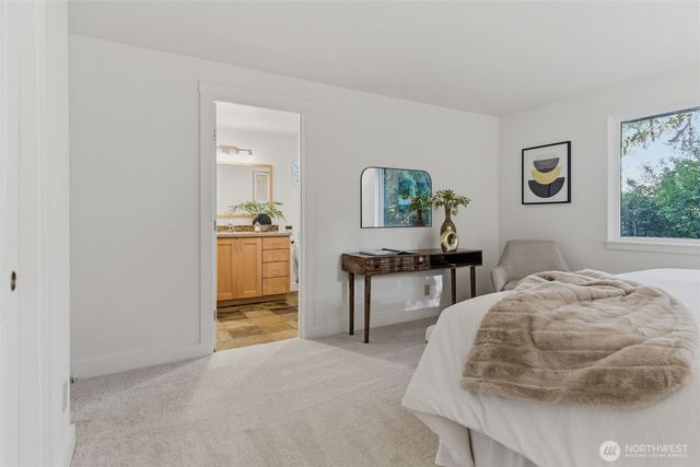 6123 NE 185th Street, Kenmore, WA 98028