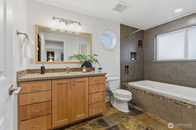 6123 NE 185th Street, Kenmore, WA 98028