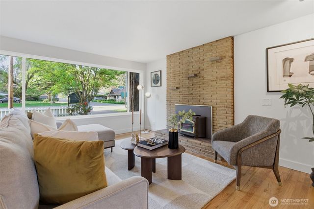 6123 NE 185th Street, Kenmore, WA 98028