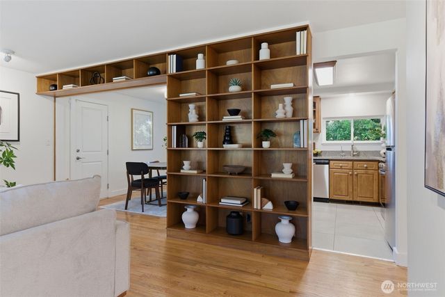 6123 NE 185th Street, Kenmore, WA 98028