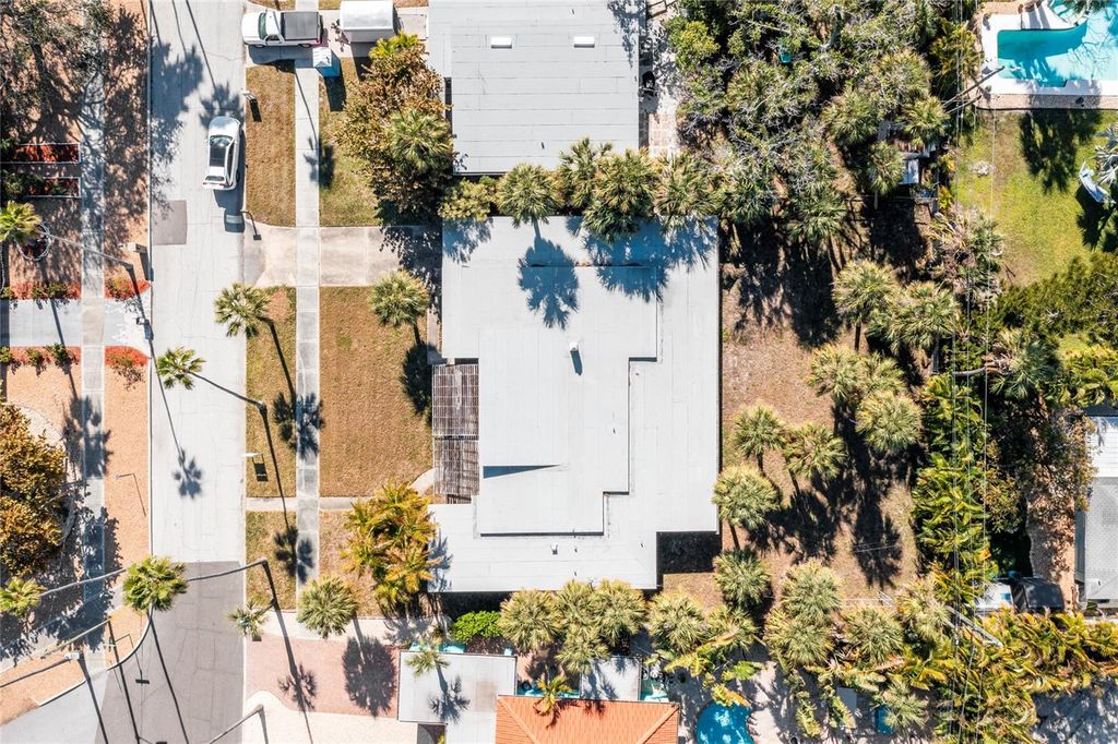 Image 2 of property listing at 3110 W DE BAZAN AVENUE, St Pete Beach, FL 33706