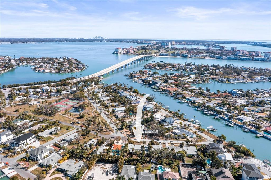 Image 9 of property listing at 3110 W DE BAZAN AVENUE, St Pete Beach, FL 33706