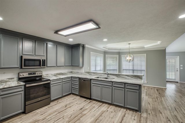 5106 Greenwater Drive, Willis, TX 77318